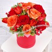 Реальная любовь - коробка с красными розами и тюльпанами 2
